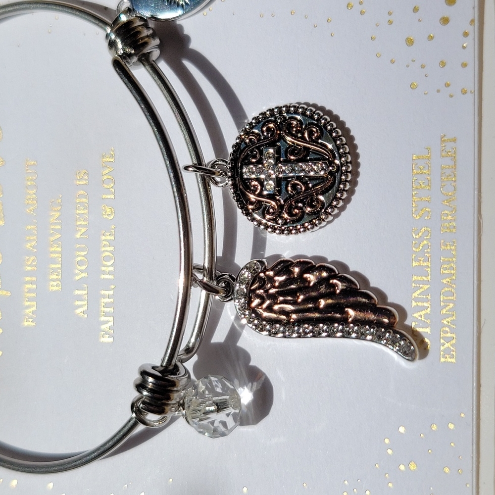 Footnotes Faith Hope Lpve Expandable Bracelet